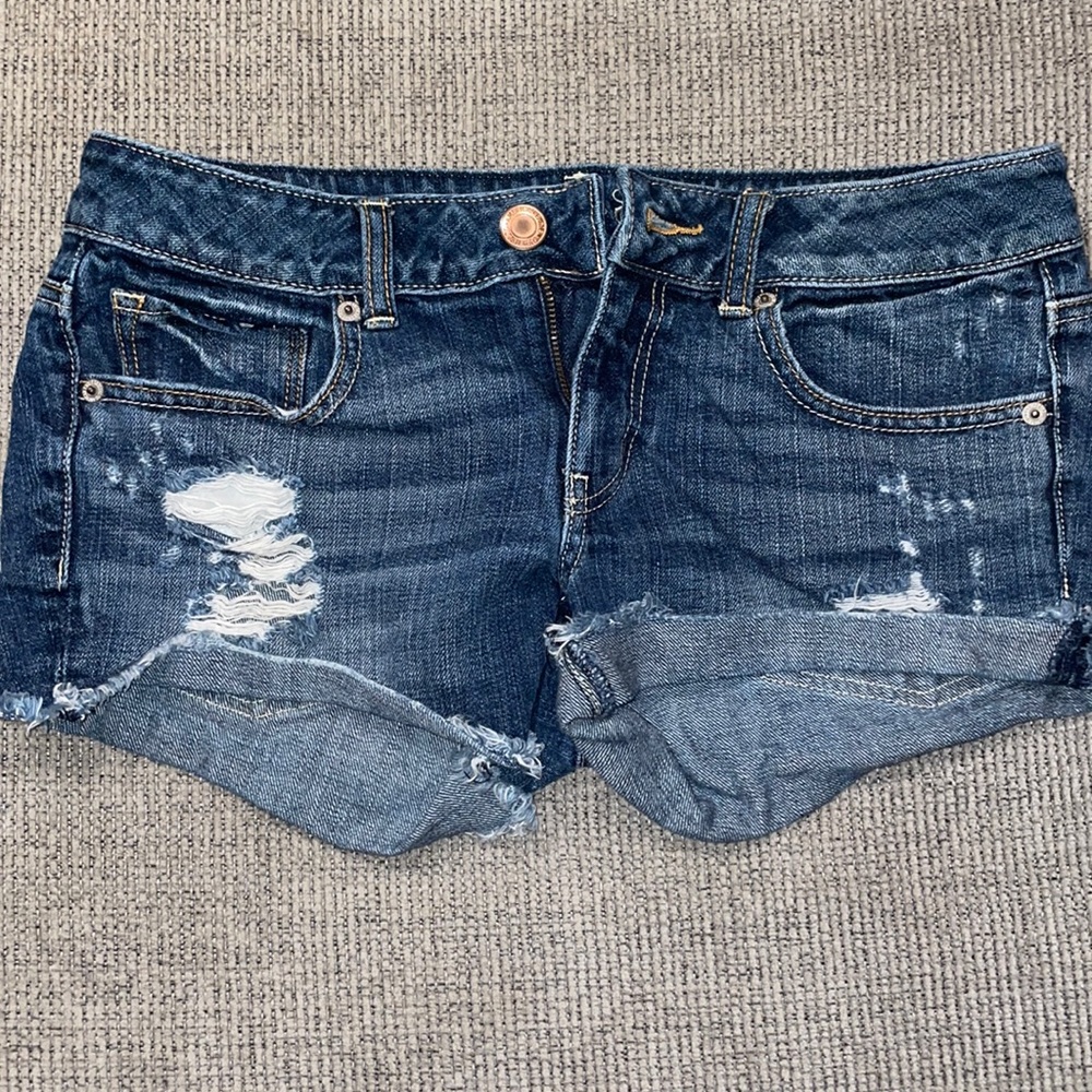 Womens American eagle shorts ripped Size 6